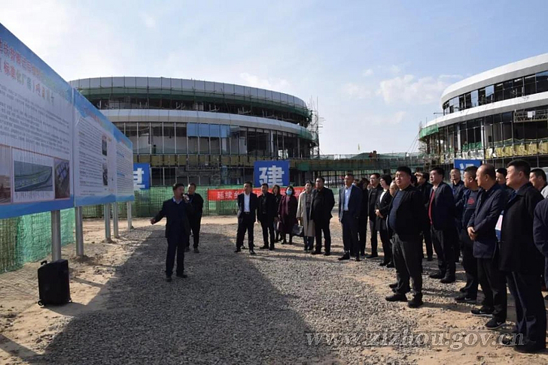Businessmen and entrepreneurs of Zizhou origin observe the development of economic and social constr