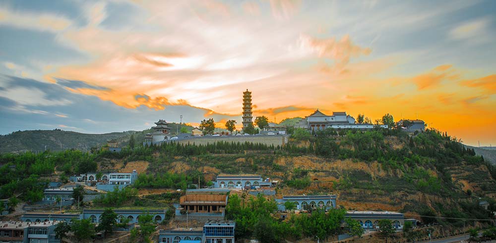 Nanfengzhai Scenic Spot in Zizhou County is approved as a national AAA tourist attraction